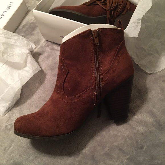 Madden Girl Fringe Boot - Picture 2 of 7